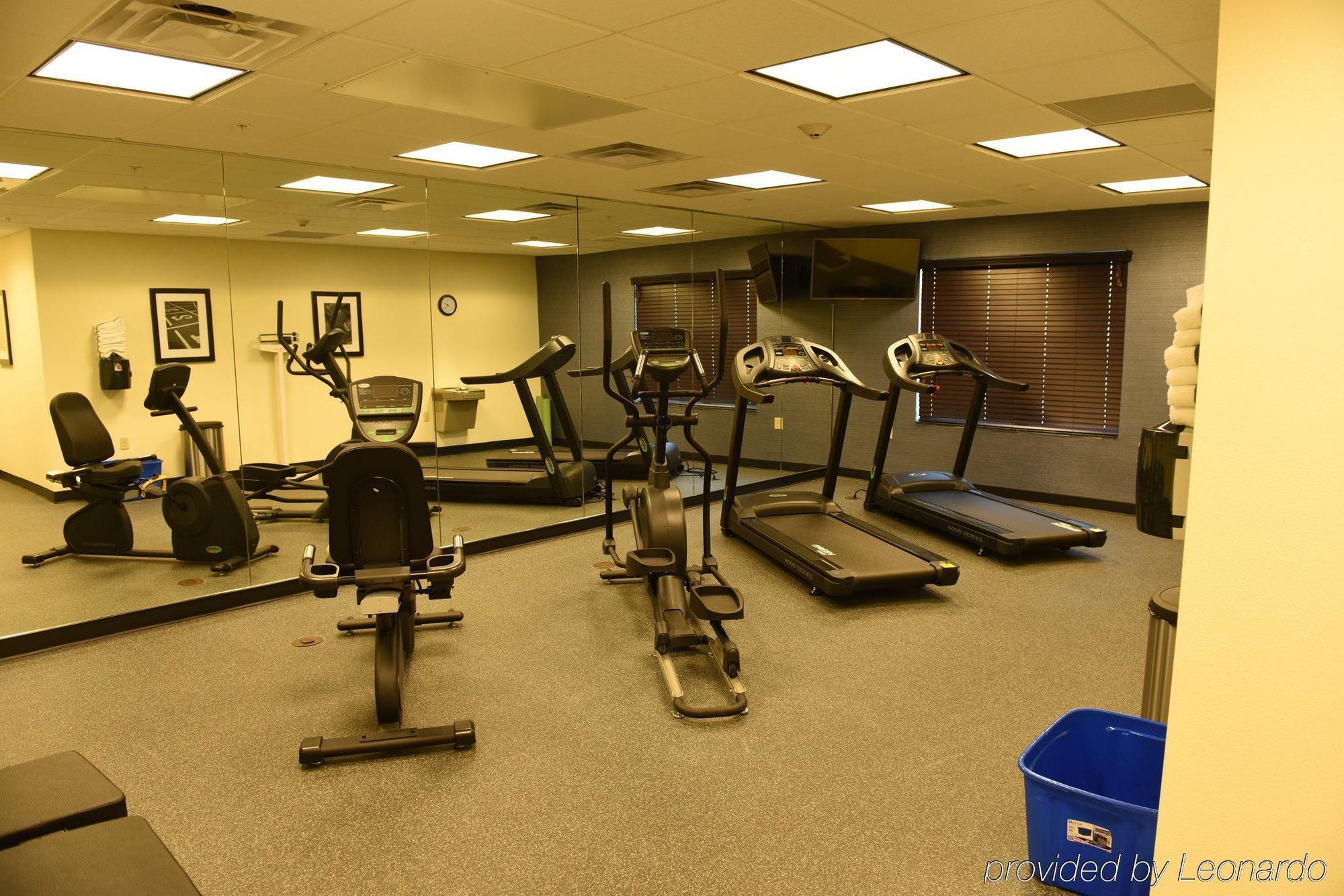 Holiday Inn Express & Suites Fort Dodge By Ihg Eksteriør bilde
