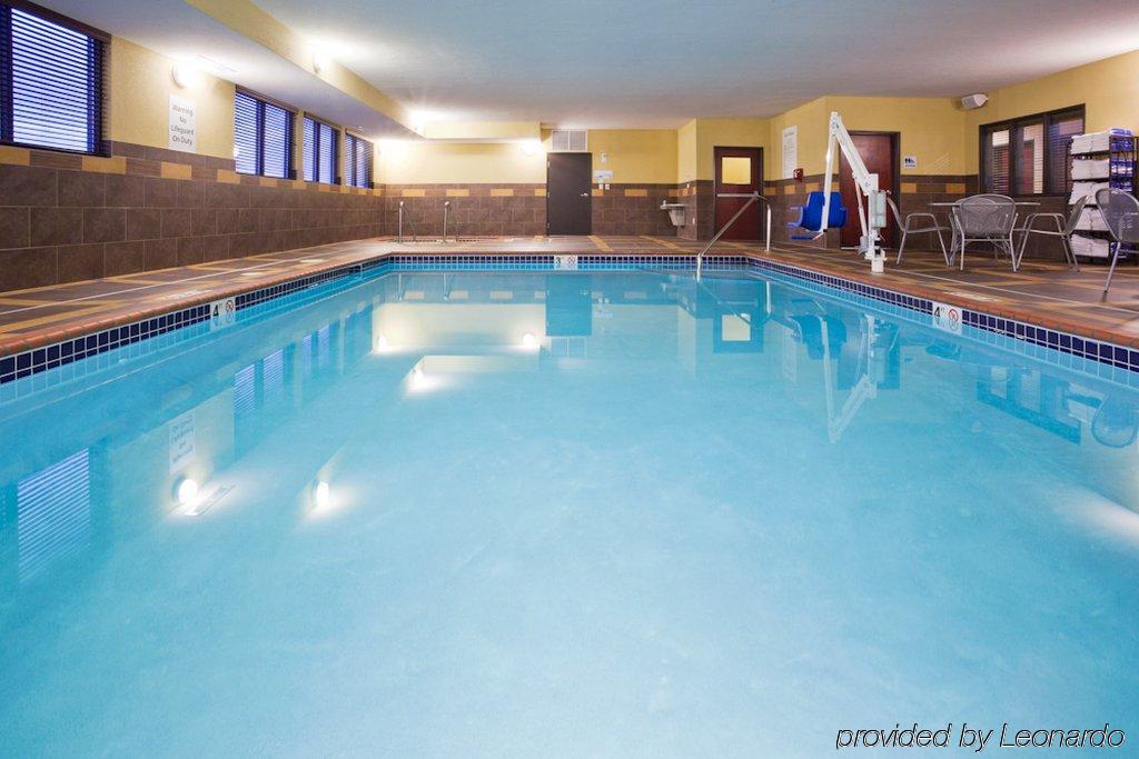 Holiday Inn Express & Suites Fort Dodge By Ihg Eksteriør bilde