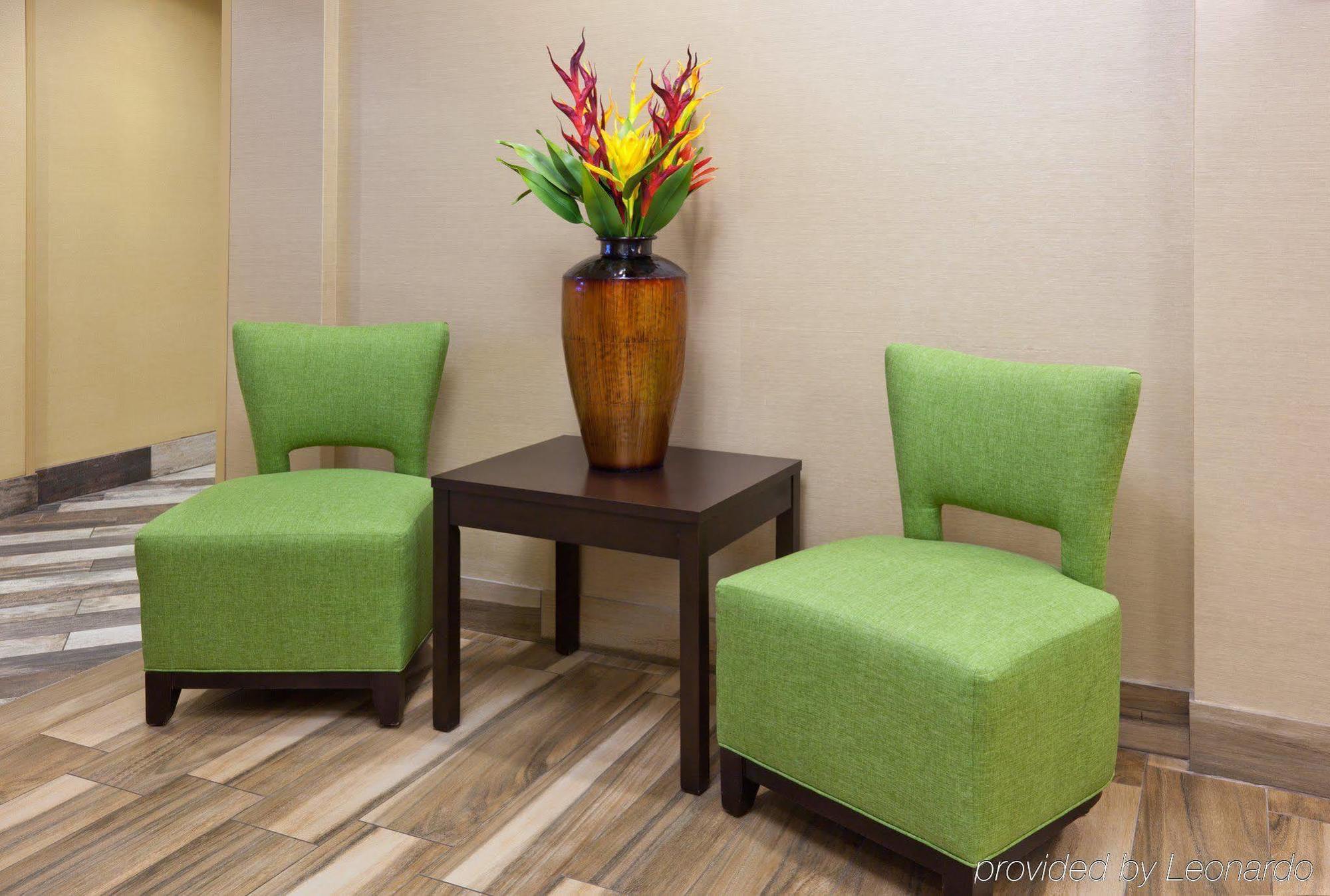Holiday Inn Express & Suites Fort Dodge By Ihg Eksteriør bilde