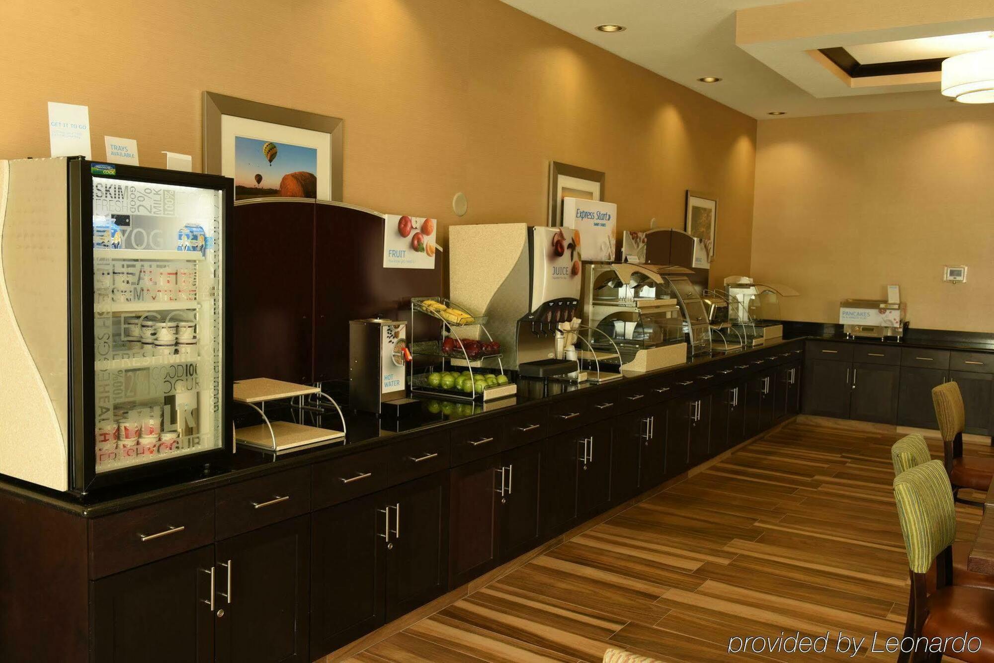 Holiday Inn Express & Suites Fort Dodge By Ihg Eksteriør bilde